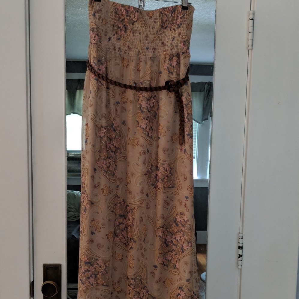 Belted strapless dress